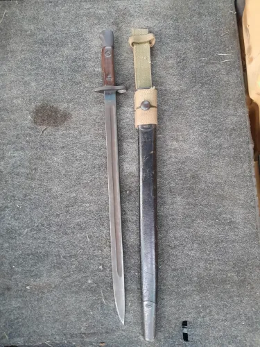 1907 Bayonet with markings 