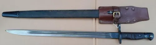 1913 Pattern Bayonet and leather frog 