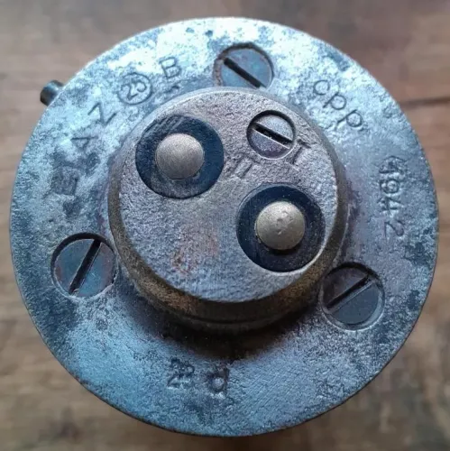 25 B standard German bomb fuse 
