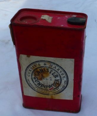 Explosive powder tin
