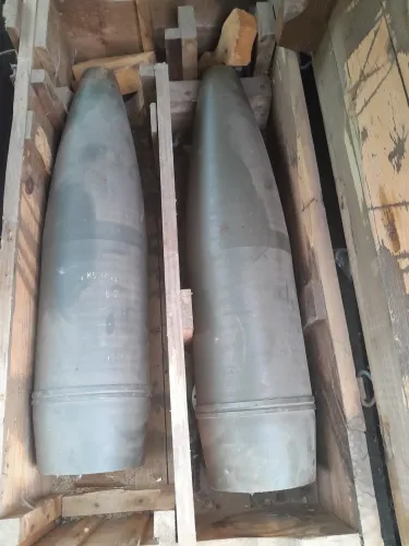 German WW2 15 cm Projectile 