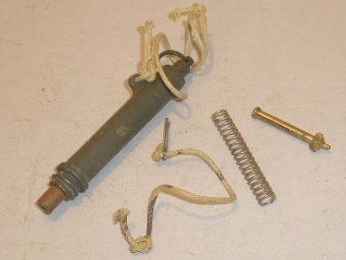 M2 Pull igniter ww2