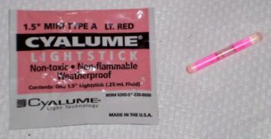 1.5 Inch Cyalume Lighsticks x 4